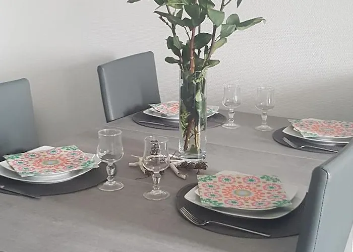 Cosy Dans Avec Piscine, Proche Du Centre Et De La * Cabourg