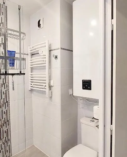 Cosy Dans Avec Piscine, Proche Du Centre Et De La *