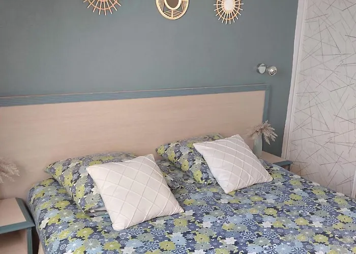 Cosy Dans Avec Piscine, Proche Du Centre Et De La Apartment *