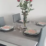 Cosy Dans Avec Piscine, Proche Du Centre Et De La * Cabourg