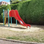 Cosy Dans Avec Piscine, Proche Du Centre Et De La