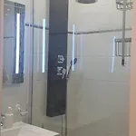 Cosy Dans Avec Piscine, Proche Du Centre Et De La