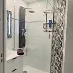 Cosy Dans Avec Piscine, Proche Du Centre Et De La Lägenhet