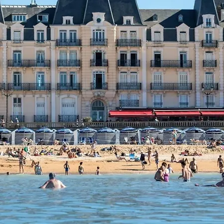 Cosy Dans Avec Piscine, Proche Du Centre Et De La Apartament Cabourg
