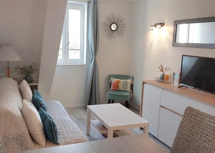 דירה Cosy Dans Avec Piscine, Proche Du Centre Et De La *