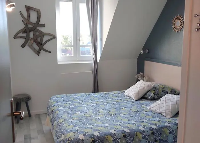 Cosy Dans Avec Piscine, Proche Du Centre Et De La קאבורג