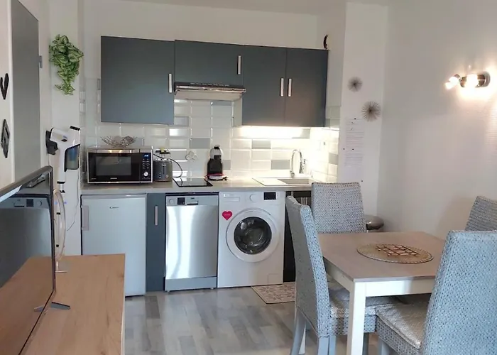 Cosy Dans Avec Piscine, Proche Du Centre Et De La * 卡布尔