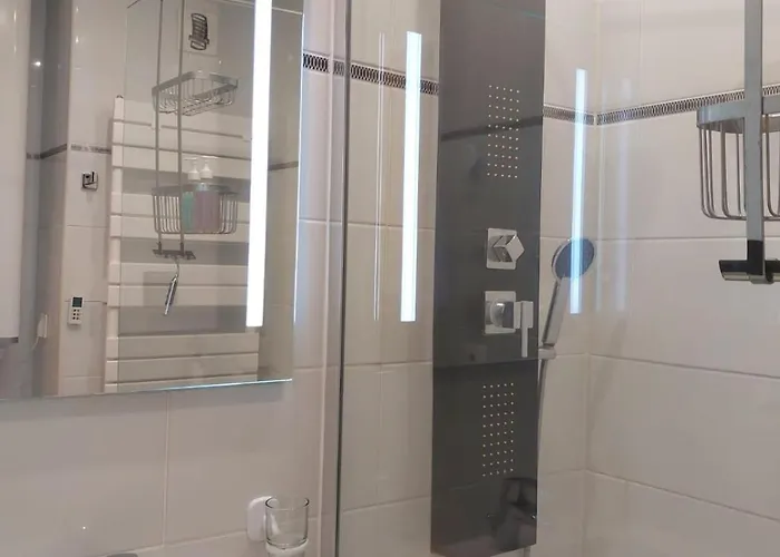 公寓 Cosy Dans Avec Piscine, Proche Du Centre Et De La